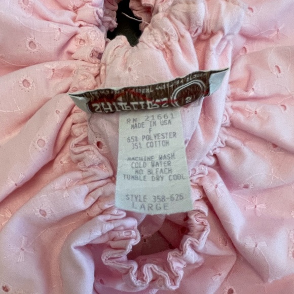 Off-Shoulder Pink Eyelet Blouse - Picture 7 of 8